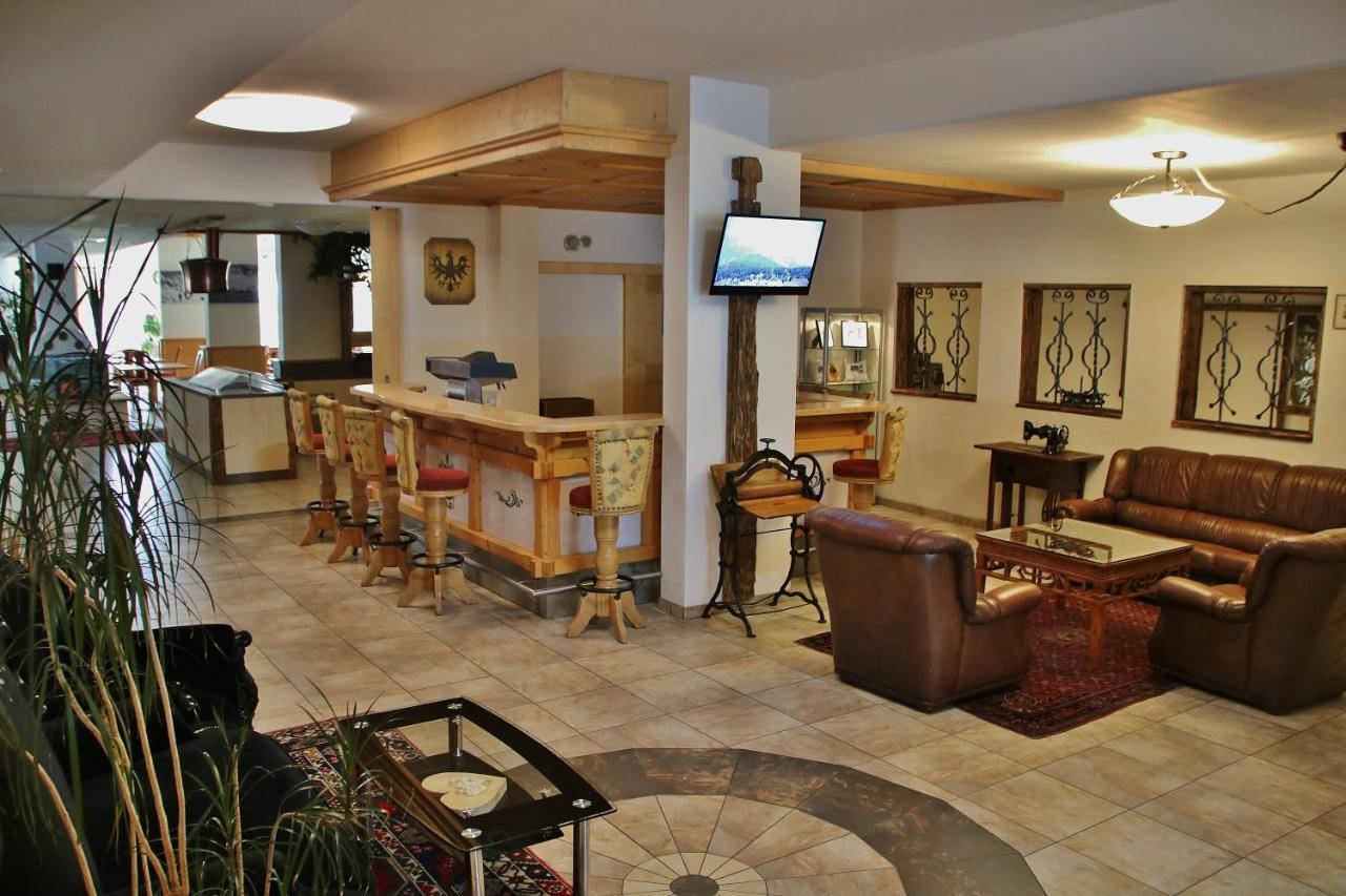 Gasthof Zum Loewen Aschau Im Zillertal Екстер'єр фото