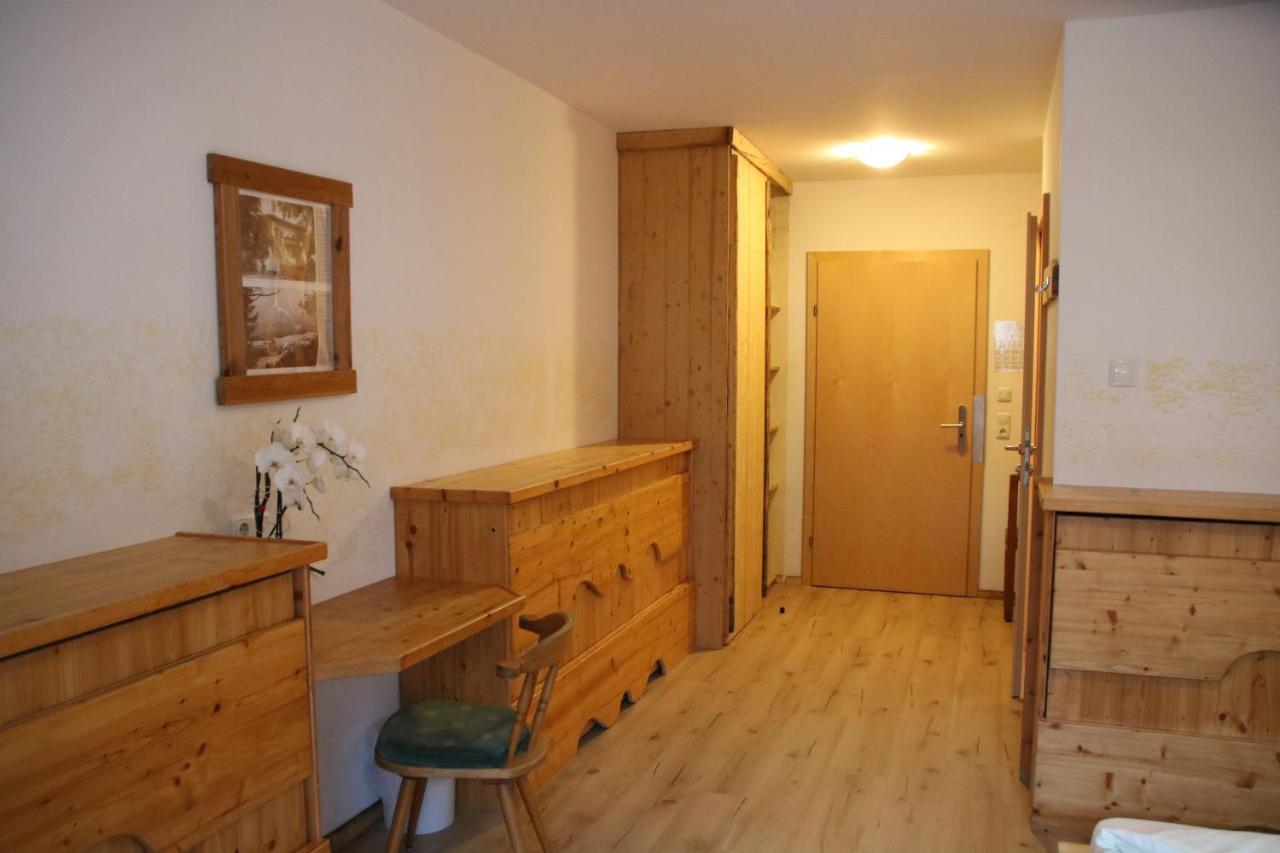 Gasthof Zum Loewen Aschau Im Zillertal Екстер'єр фото