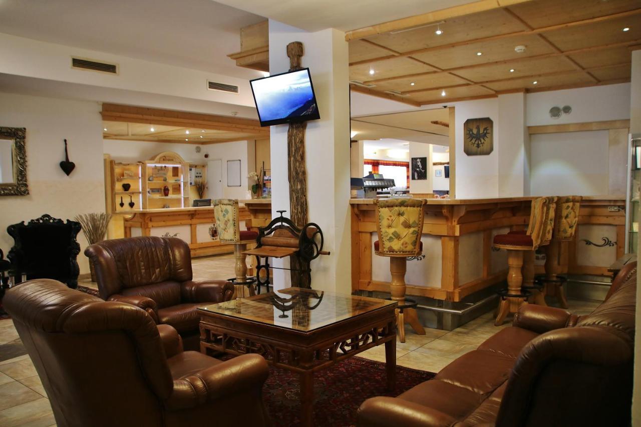 Gasthof Zum Loewen Aschau Im Zillertal Екстер'єр фото